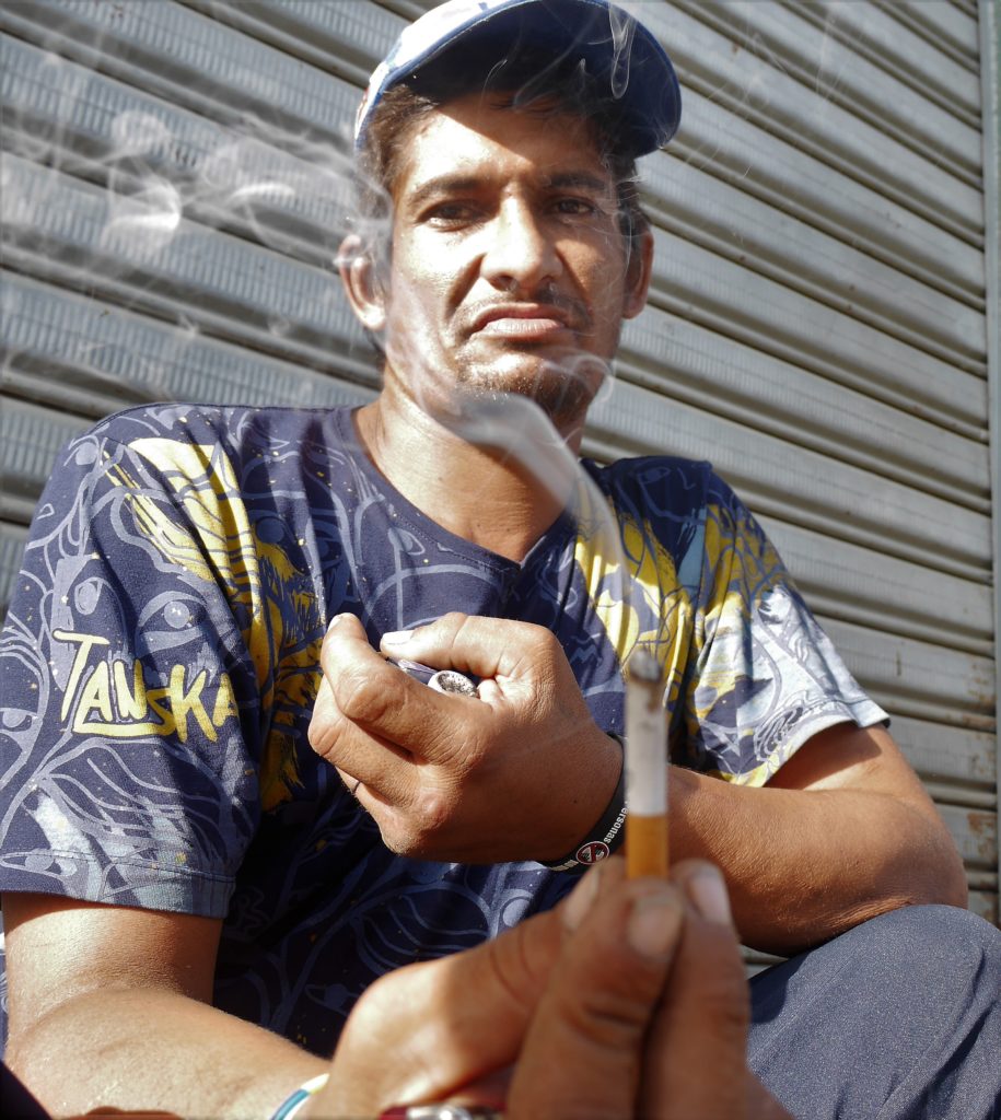 ﻿A basuco cigarette with cocaine base