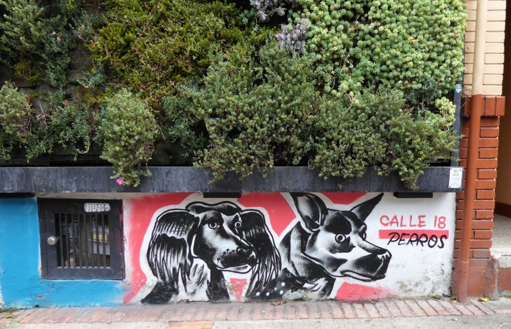 Street art in Bogotá: Happy dogs on Calle 18.
