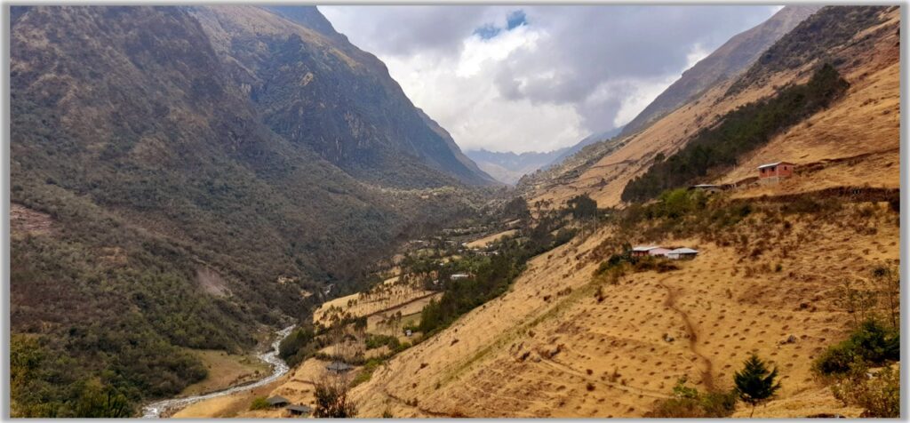 Yanama village at the end of the 5-day trek, the village has campsites, basic lodges, food and buses to Santa Teresa.