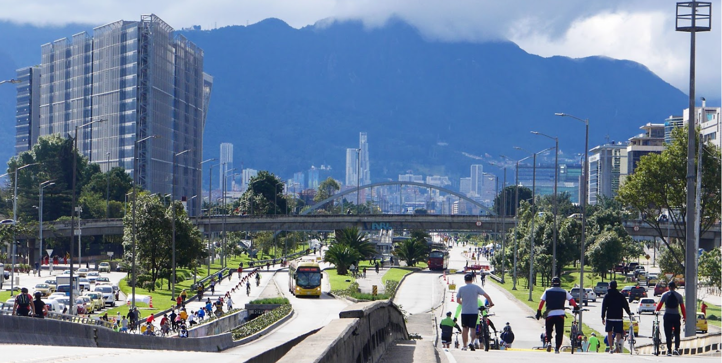 Bogotá's famous Sundday (and Bank Holiday) ´ciclovia´gives citizens the change to reclaim the roads.